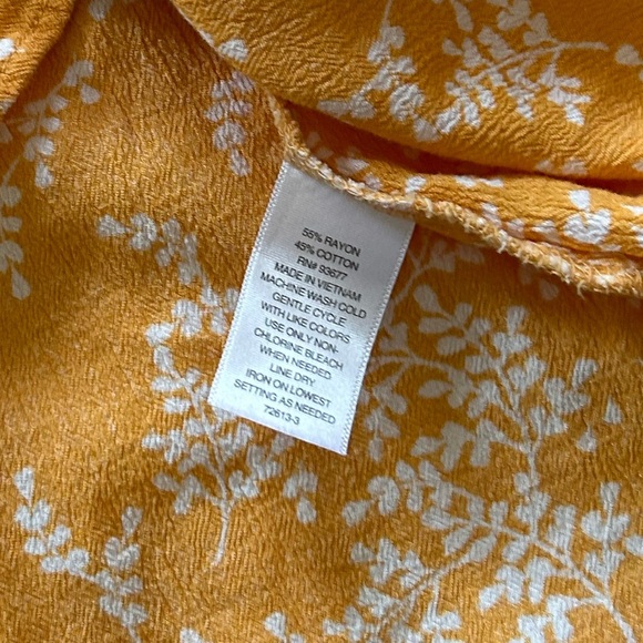 Ana Floral Marigold Peasant Top - Picture 6 of 7